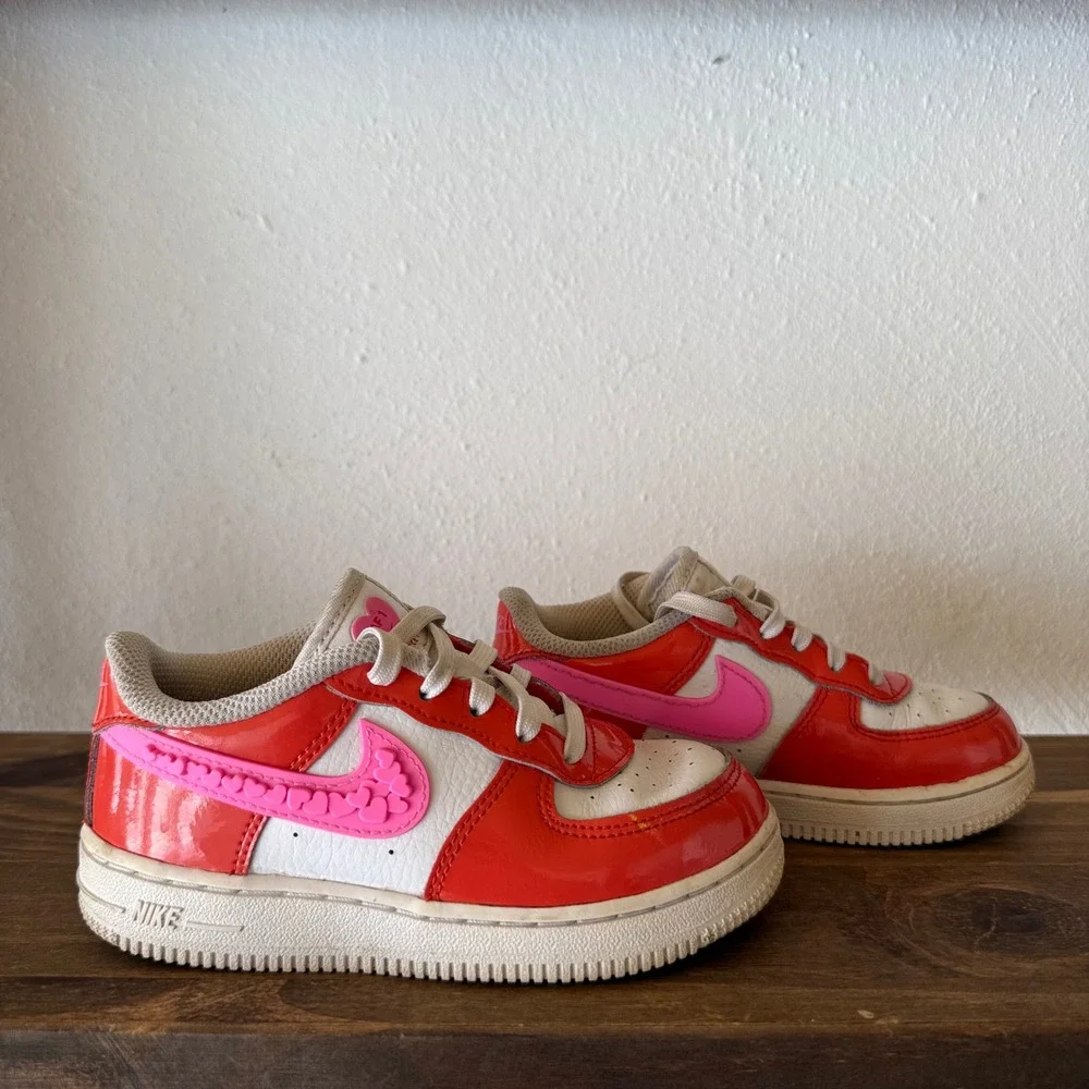 Nike Air Force 1 LV8 1 Valentines Day Kids Sneakers Pink Red FD1033-600 Size 10C